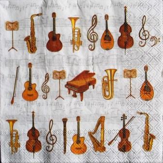 Musique : guitare, harpe, clarinette, saxo