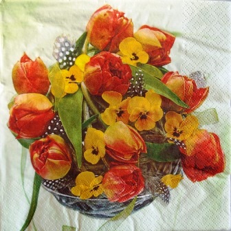 Bouquet de tulipes et pensées