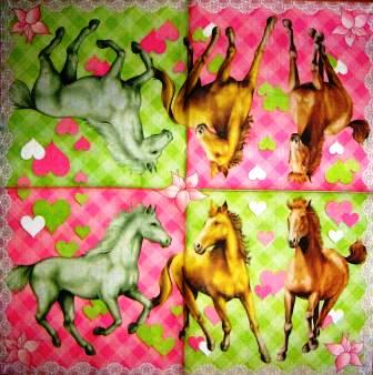 Chevaux fond coeurs rose et vert