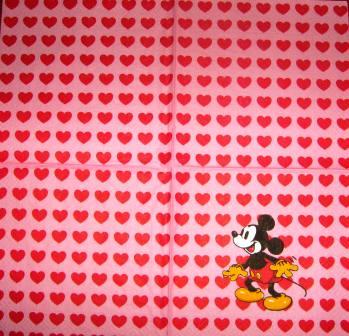 Mickey fond coeurs rouges