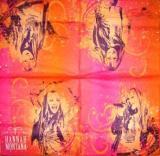 Hannah Montana qui chante, fond rose