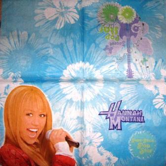 Portrait d'Hannah Montana qui chante