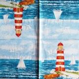 Phare et voiliers sur la mer